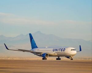 united flight ua109 diversion