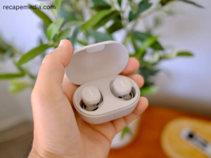 best wireless earbuds under 200 dollars 2024